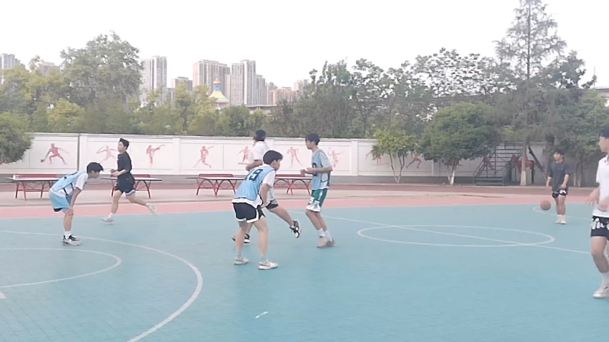 初中篮球训练视频教学全场